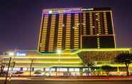 Luar Bangunan 5 Holiday Inn Express Jiangmen Jianghai, an IHG Hotel