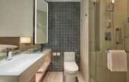 Toilet Kamar 7 Fairfield by Marriott Bintulu Paragon