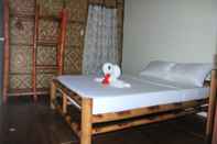 Kamar Tidur Loboc Cool River Resort