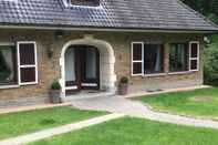 Exterior Cozy Villa Rooms near Wavre