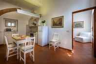 ห้องนอน Classic Tuscany Apartment A
