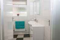 In-room Bathroom Glynde