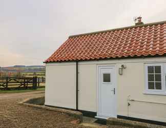 Exterior 2 Hanging Hill Farm Cottage