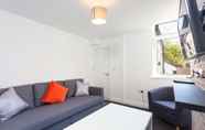 Common Space 7 Townhouse @ 76 Clare Street Stoke