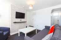 Common Space Townhouse @ 76 Clare Street Stoke