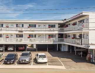 Exterior 2 Nautical Motel