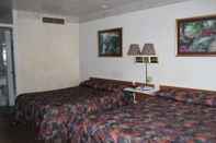 Bedroom Thunderbird Motel
