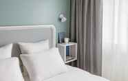 Bedroom 2 OKKO Hotels Toulon Centre