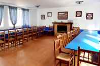 Functional Hall Camping Los Arenales