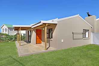 Exterior 4 The Beach Cottage Betty's Bay