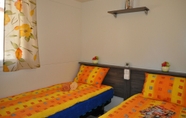 Bedroom 6 Mobilhome Victoria Camping Lanterna