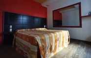 Bilik Tidur 3 Hotel SR92 Only Adults