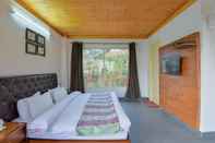 Bedroom LivingStone Eco Resort Shimla