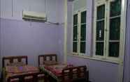 Kamar Tidur 4 Safary Hotel - Hostel