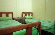 Kamar Tidur 7 Safary Hotel - Hostel