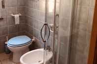 In-room Bathroom FANTASTICO SAN GIOVANNI DI POSADA SIR02