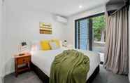 Kamar Tidur 4 Bright, Modern, Plush - Brand New Townhouse