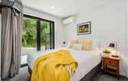 Kamar Tidur 3 Bright, Modern, Plush - Brand New Townhouse