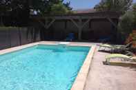 Swimming Pool La Maison Bleue