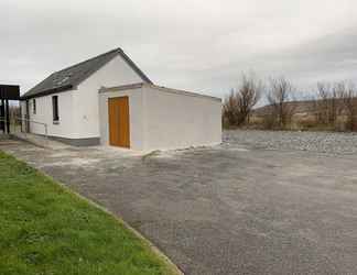 Bangunan 2 UIST Travel Accommodation