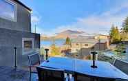 Common Space 5 Lakefront Living - 4 Bedrm Apartmt Alpine Village