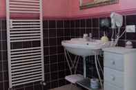 Phòng tắm bên trong Locanda Corte Roveri