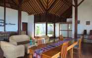 Kamar Tidur 3 The Amrita Salt Farm Villas