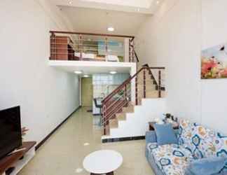 Lobi 2 Coastline International Apartment