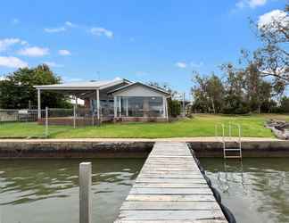 Exterior 2 Mulwala Lakeside Waterfront