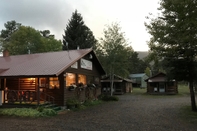 Exterior Grandview Cabins & RV Resort