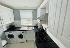 Others 6 Modern 2 bed Apartment Near City Centre
