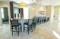 Bar, Cafe and Lounge Beautiful Solterra Resort 5 Bed 5 Bath Pool Home