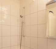 In-room Bathroom 2 ZH Seefeld - Hitrental Apartment