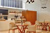 Bar, Cafe and Lounge Grand Mercure Dubai Airport Hotel