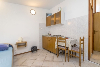 Kamar Tidur 4 Apartments Komin