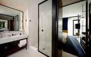 In-room Bathroom 7 Hotel Haya