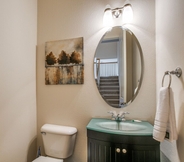 In-room Bathroom 4 Stylish 3 bedroom Town Home at shops at