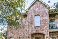 Exterior Beautifully furnished 3 bedroom Frisco