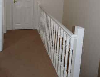 Lobby 2 2-bed House in Sittingbourne, DW Lettings 4FW