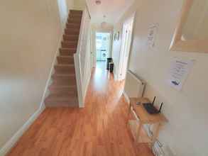 Lobby 4 2-bed House in Sittingbourne, DW Lettings 4FW