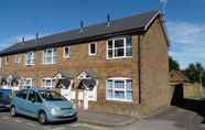 Bangunan 2 2-bed House in Sittingbourne, DW Lettings 4FW