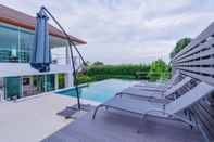 Hồ bơi Luxury Modern 3 Bedroom Pool Villa PA5