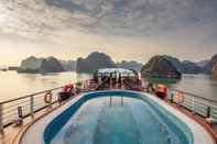 Hồ bơi Orchid Premium Cruises
