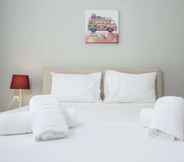 Bedroom 3 Metropolitan Apartment Nilie Hospitality