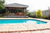 Swimming Pool Zamambongi Guest House