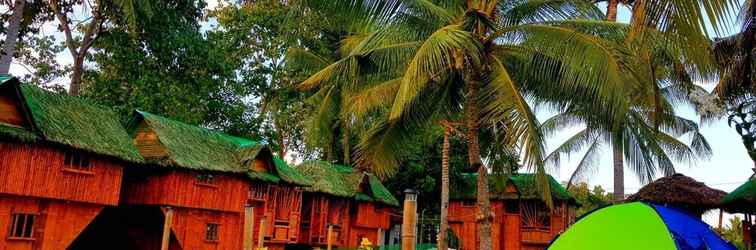 Bangunan Nirvana Bamboo Houses