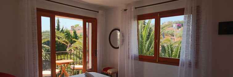 Bedroom Only 100m to the Beach! Spacious Villa With Private Pool - 12 People