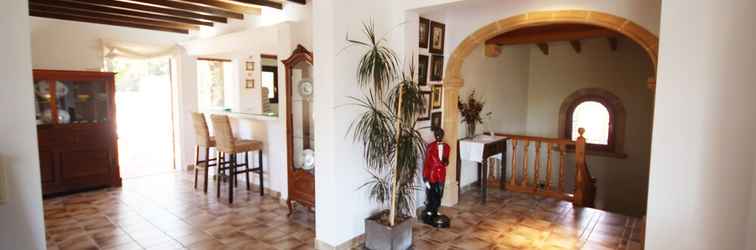 Lobby Private & Luxurious Villa With Pool - Lots of Space & Short Walk to the Sea