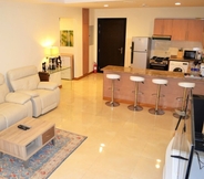 Common Space 4 Stylish 1BR near MOE - MRD