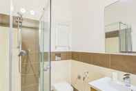 In-room Bathroom Domus Iose Seaview Apartment